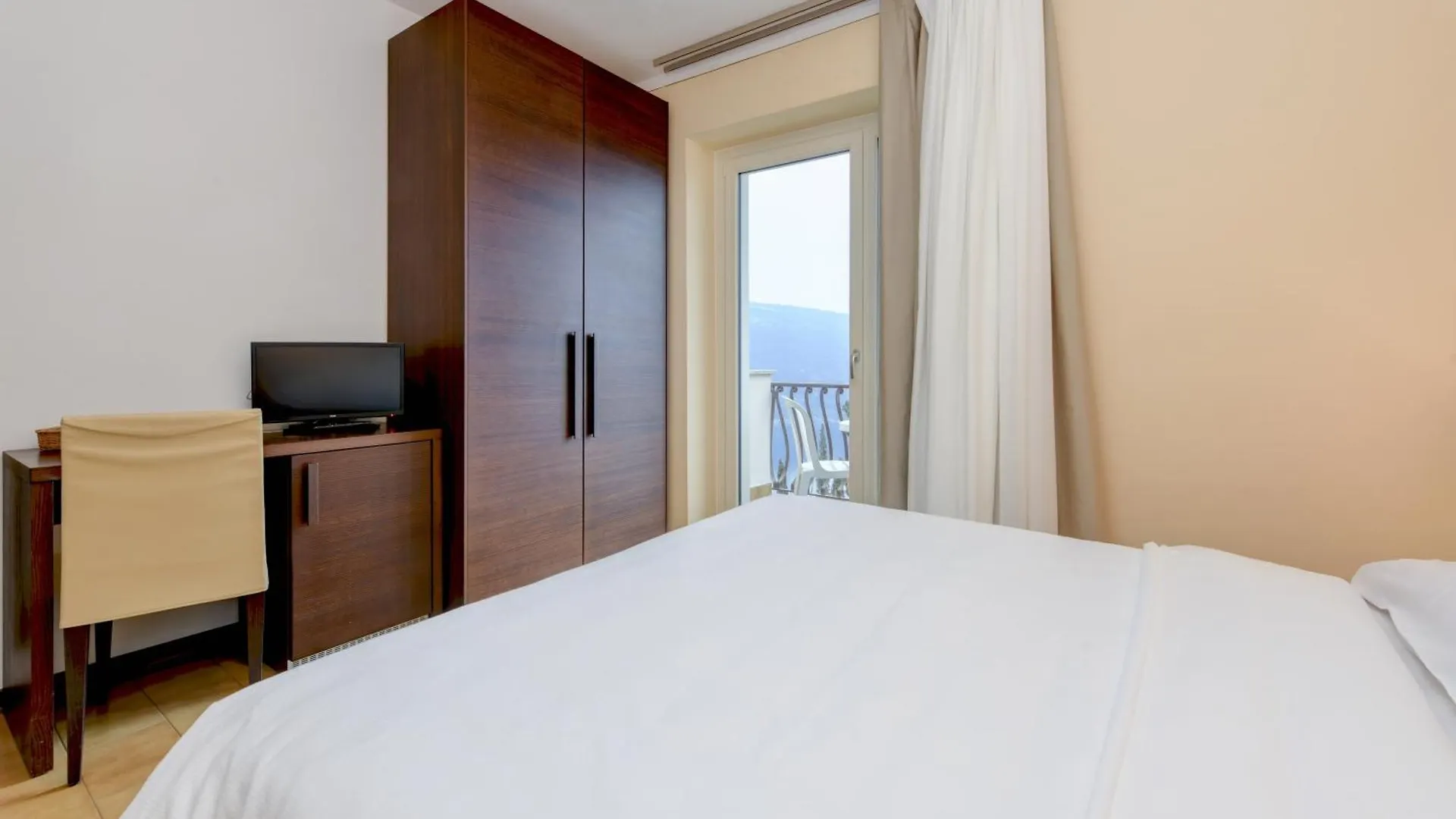 Hotel Bellavista 티날레