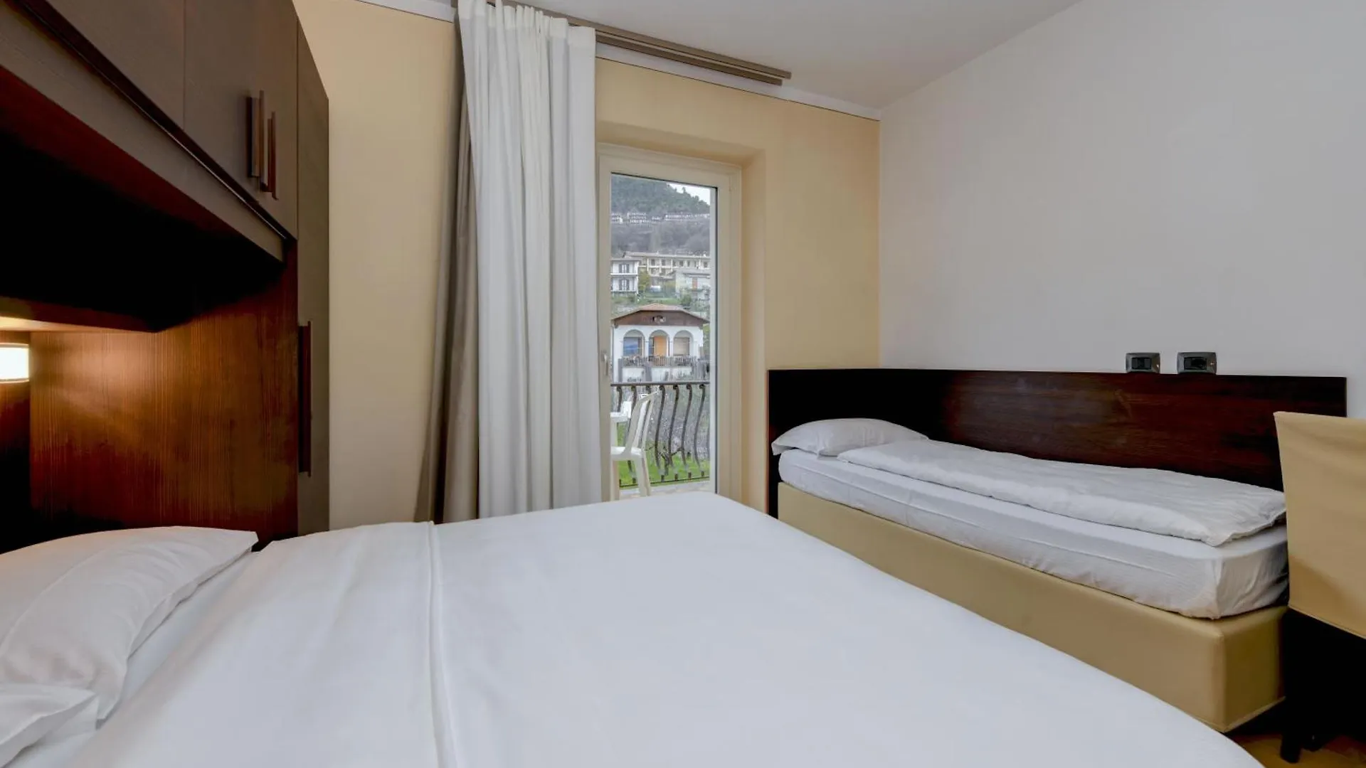 Hotel Bellavista Tignale 3*,  Italy