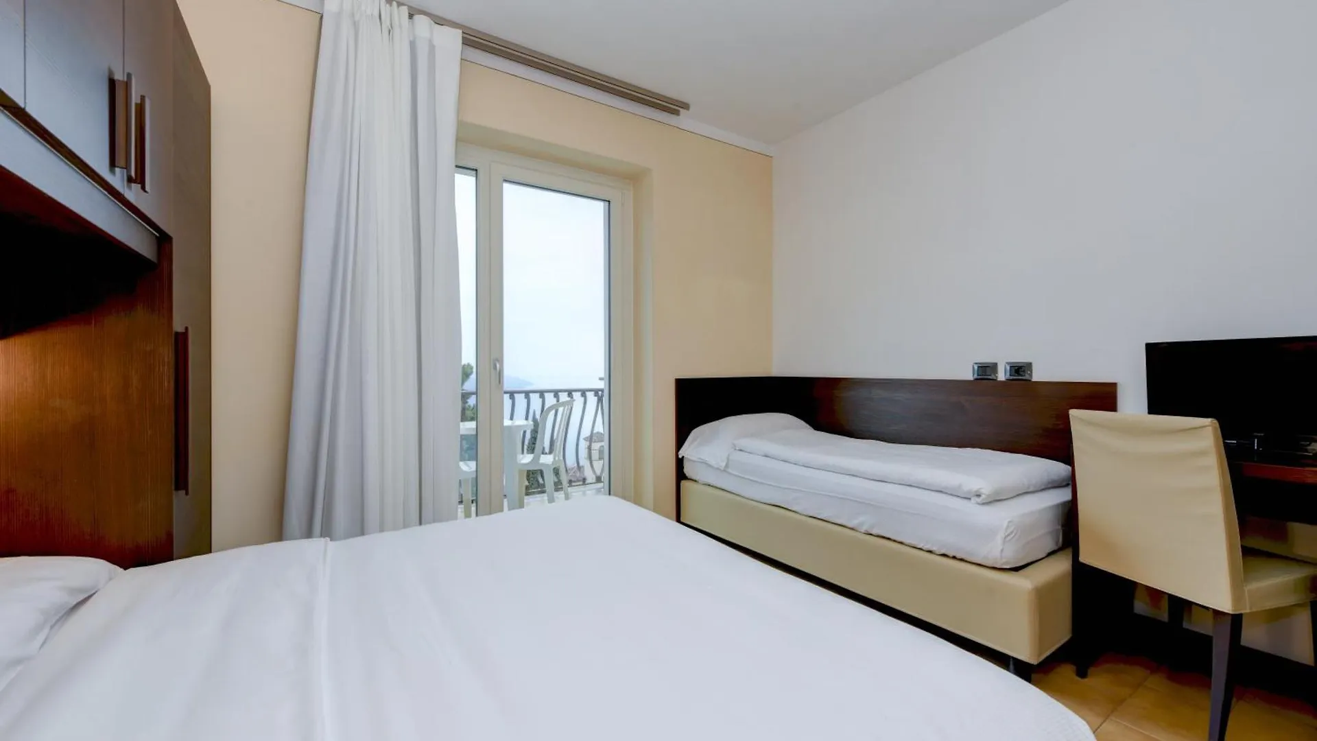 Hotel Bellavista Tignale 3*,