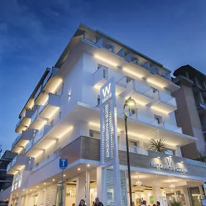Aparthotel White & ***