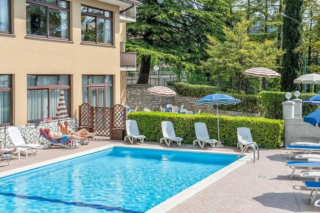 Hotel Bellavista Tignale 3*,  Italien
